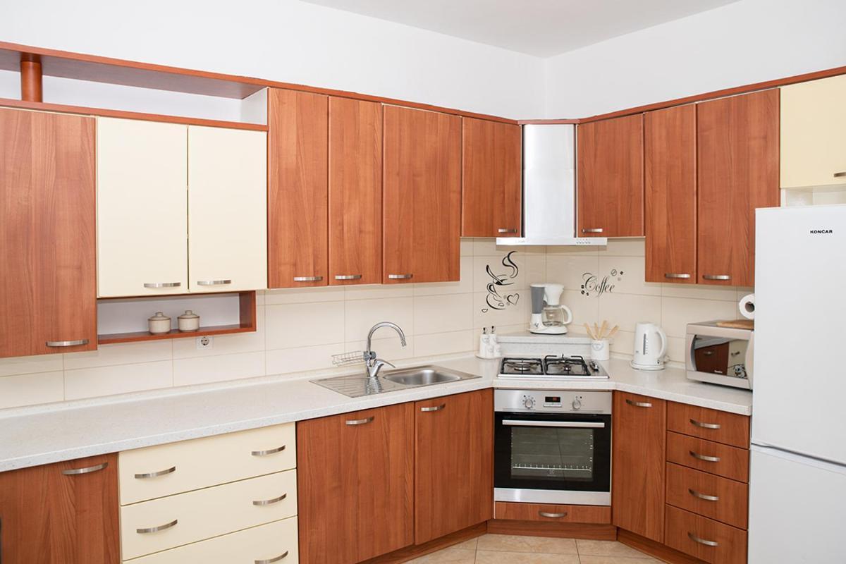 Apartman Mira I Denis Supetarska Draga Εξωτερικό φωτογραφία