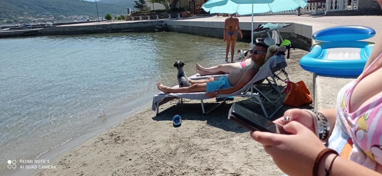 Apartman Mira I Denis Supetarska Draga Εξωτερικό φωτογραφία